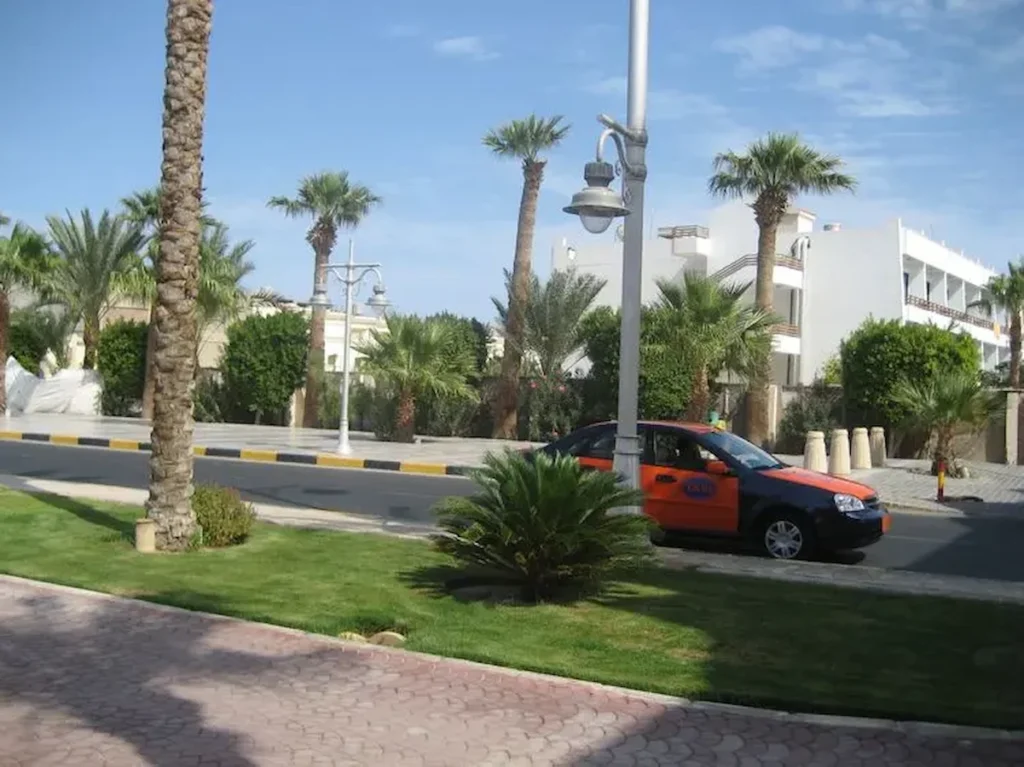 taxi cost Hurghada airport to Makadi bay 7