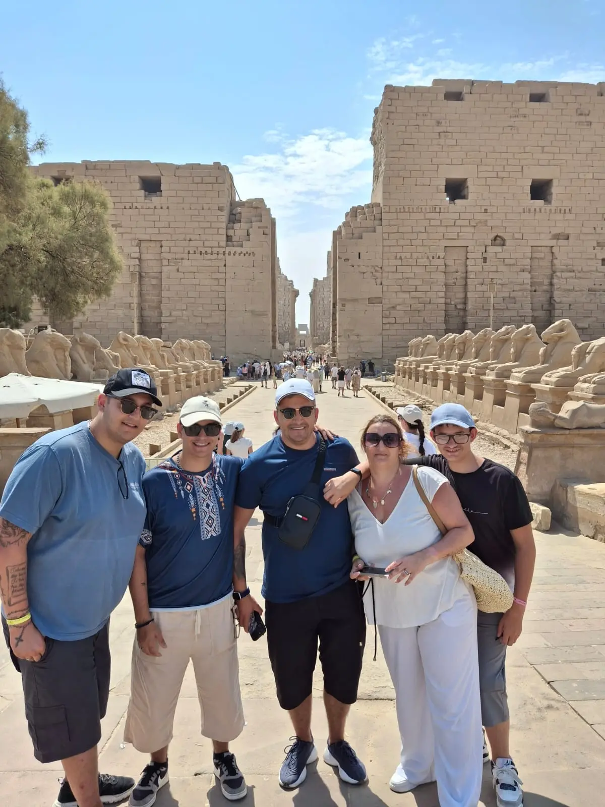 Is Luxor safe to walk around